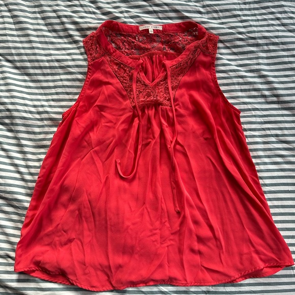 Peach flowy tank. Perfect for work. - Picture 1 of 3